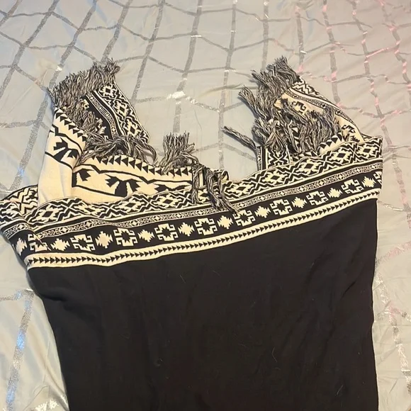 Cape - Picture 2 of 3